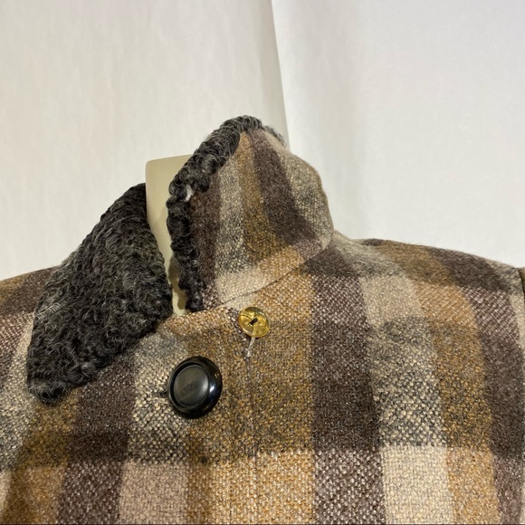 Hessli’s Vintage Pea Coat Wool Jacket - Picture 11 of 16